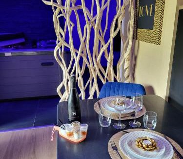 Vitre Apartment | La Suite de l'Elixir