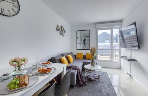 Montevrain Apartment | La terrasse Disney/Gare/Centre à 3min parking free