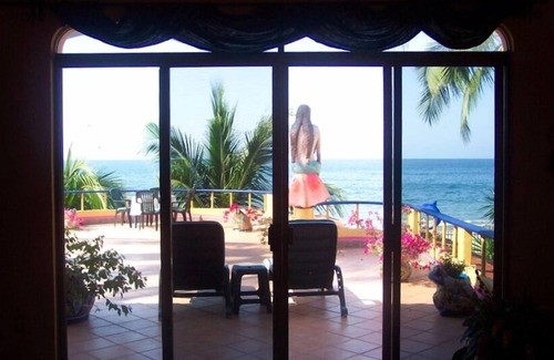 Lo de Marcos Apartment | La Terraza Suite on the Waterfront! Sandy, Swimming Beach & Spectacular View