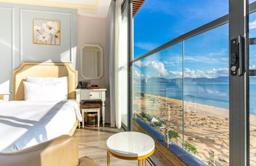 Tran Phu Beach Hotel | La Vague Hotel