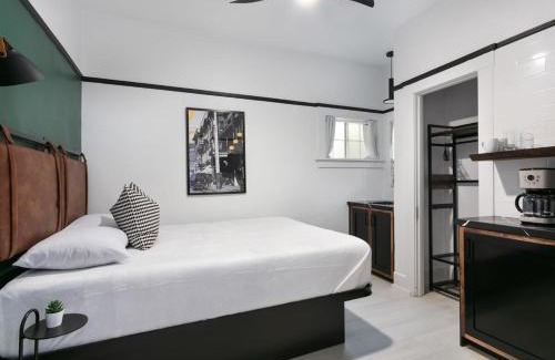 Gaslamp Quarter Apartment | La Ventana