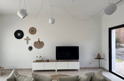 Castelnau-le-Lez Villa | La Villa Bis
