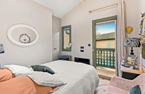 Les Serres - Vivier Apartment | La Villa Serenna - Appt avec jardin, 15 mn de Lyon