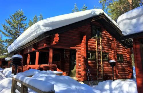 Pyhatunturi Villa | Laavu 15 Original Log Cabin with Sauna
