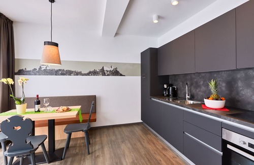 Albions Apartment | Laitacherhof: New apartment with sauna and pool in Klausen