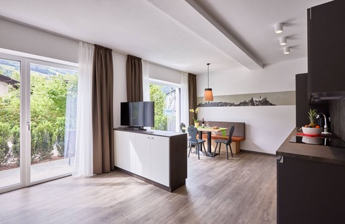 Albions House | Laitacherhof: New apartments with sauna and pool in Klausen
