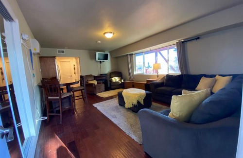 Lake Arrowhead Apartment | Lake Arrowhead Lakeview Cozy Cottage