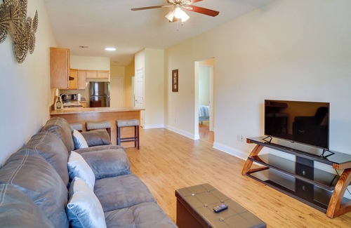 Lake Charles House | Lake Charles Vacation Rental Near Lake & Downtown!