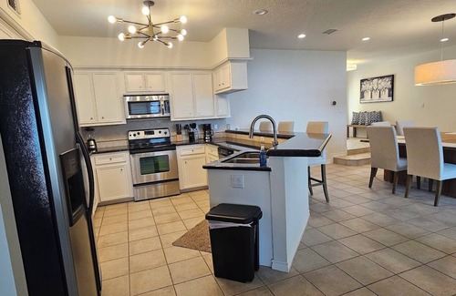Walden on Lake Conroe House | Lake Conroe Waterfront 5BR/5.5BA Home w/2 Docks and private pool