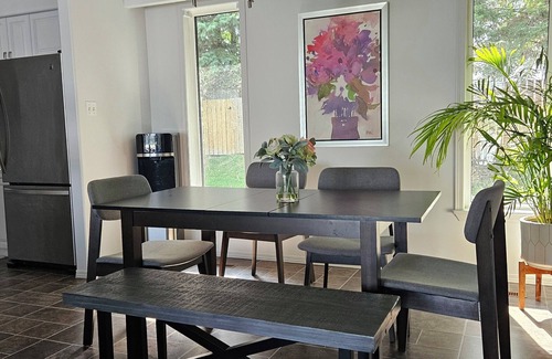 Manitoba House | LAKE HOUSE 6 MINUTES TO TOWN.BRING YOUR WATER SPORTS GEAR AND ENJOY