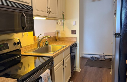 Lake George Condo | Lake side condo - ski hike beach pool dock options tennis and pickle ball