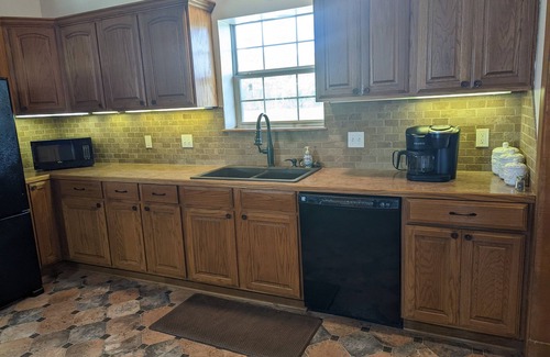 Hoyt House | Lake View, wheelchair accessible, sandy beaches close by, quiet area