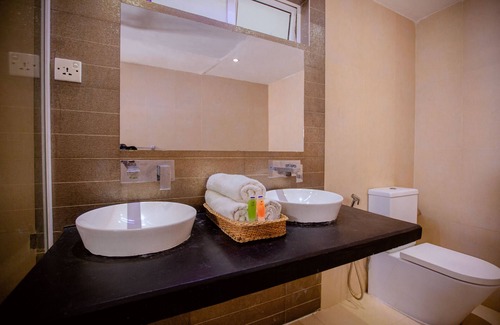 Mahasenpura Hotel | Lake Wind Resort