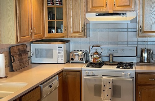 Moultonborough House | Lake Winnipesaukee waterfront home in quiet private location. Views!