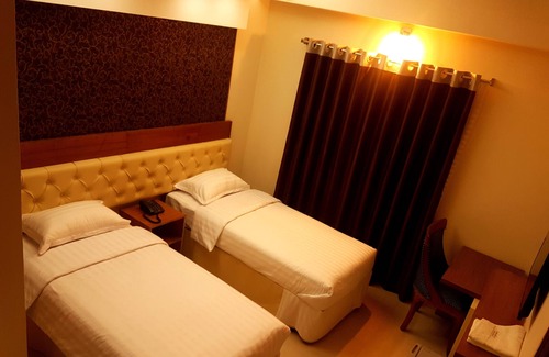 Dhaka Hotel | Lake Wood Residency