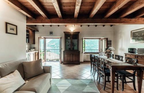 Blevio Apartment | Lakeframe - by MyHomeInComo
