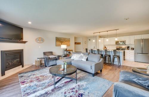 Birchwood Apartment | Lakefront Birchwood Condo with Pool and Hot Tub!