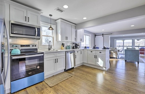 Lake Pocotopaug House | Lakefront Home: 2 Mi to Air Line State Park Trail!