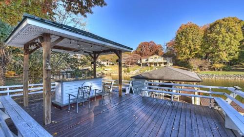Westport House | Lakefront Home Private Dock Tiki Bar Firepit Shore to Please by AvantStay