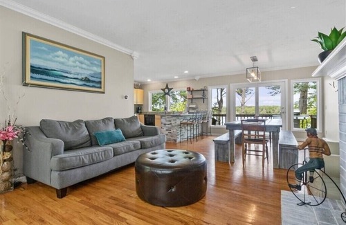 Cotuit House | Lakefront Stunning Cape Cod Views w Private Lake Beach - Backyard is the Lake !