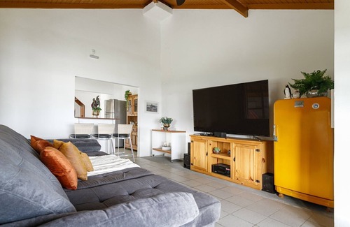 Barra da Lagoa Villa | Lakehouse – Exclusive Waterfront Retreat