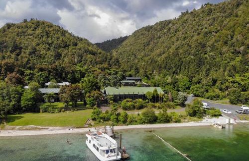 Lake Okataina Cabin | Lakes Lodge Okataina