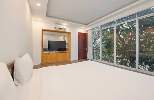 Doi Can House | Lakeside House - Hanoi