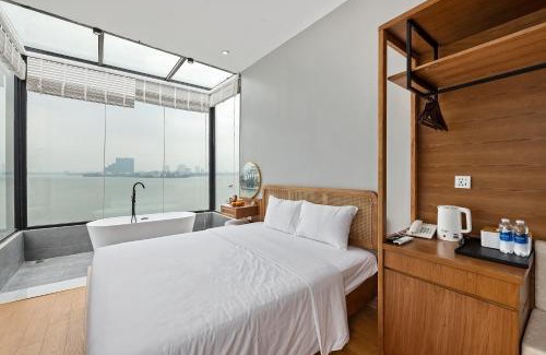 Thuy Khue Hotel | Lakeview Residence Hotel