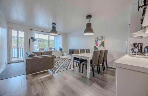 Kehys-Kainuu Apartment | LakeVillas B4 - sis 4 kpl hissilippuja