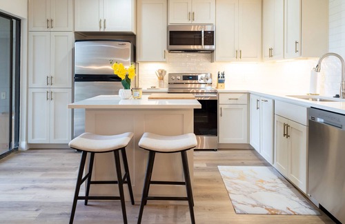 Lakeway Condo | Lakeway Condo + Minutes to Lake Travis - Althea