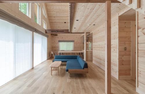 Yamanakako Villa | lamp yamanaka-山中湖 河口湖 プライベートヴィラ-132平米-最大10名-BBQ無料-乳幼児可-長期滞在設備充実-山中湖車5分-河口湖車20分