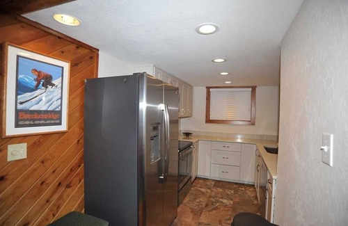 Warrior's Mark Condo | Lance's West 6 Condo with Pool & Hot Tub