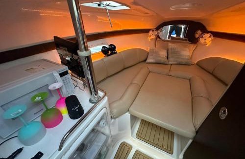 Ponta Negra Boat Rental | Lancha para passeio em manaus