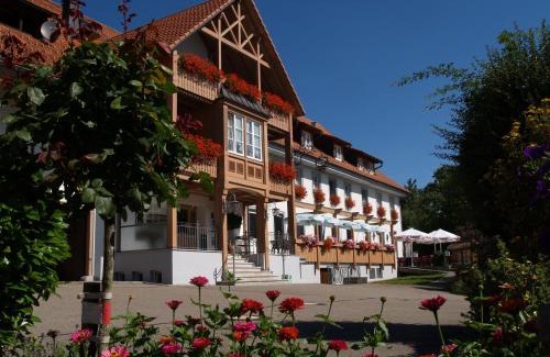 Uehlingen-Birkendorf Hotel | Landgasthof Rößle