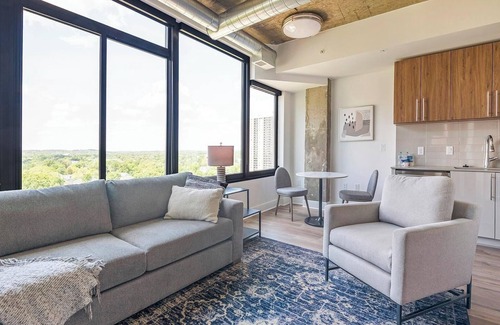 Baileys Crossroads Apartment | Landing | Amazing 1BD, Gym, Game Room