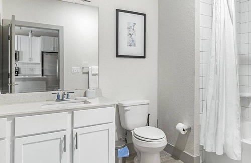 Near East Side Apartment | Landing at 120 Ninth Street - 1 Bedroom in Downtown