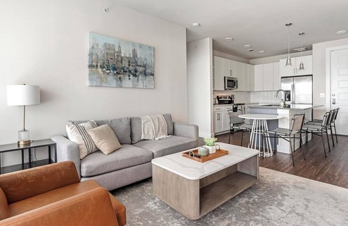 Wetmore Apartment | Landing at La Tierna - 2 Bedrooms in Northwest .