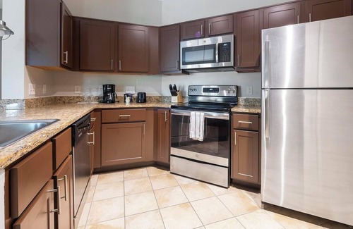 Chillum Apartment | Landing | Beautiful 1BD, Pool, Gym