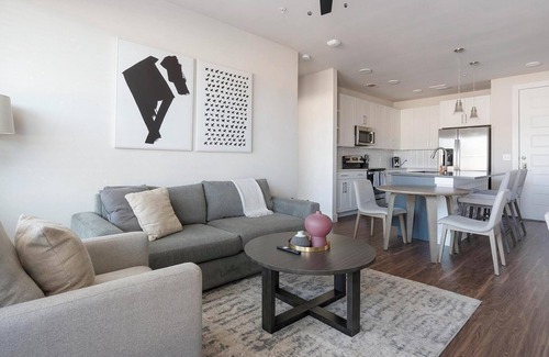 Wetmore Apartment | Landing | Incredible 2BD, Clubhouse, Pool