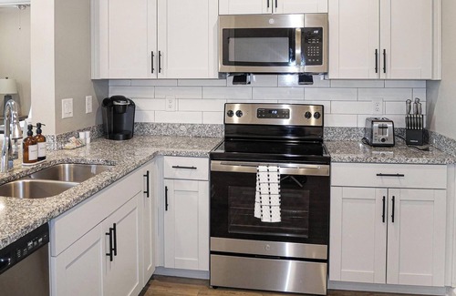 Fort Myers Apartment | Landing | Spectacular 1BD, Yoga Studio, Gym