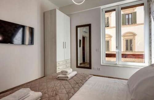 San Lorenzo Apartment | Landino Apartment by Mamo Florence