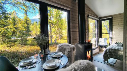 Muonio House | Landscape Cottages - Fell Village XXL, Nature View with Fireplace, Sauna, Kitchen