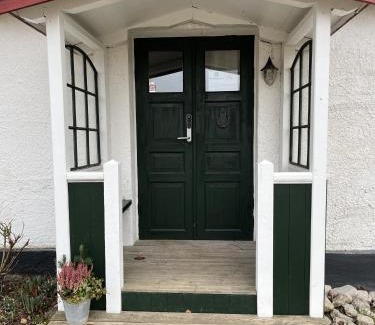 Oxie Apartment | Lantligt och lugnt boende nära natur och stad