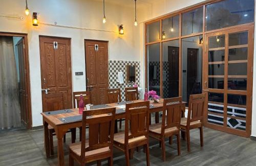 Kausani Hotel | Lap Of Himalayas Resort