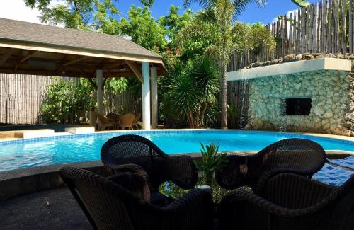 Basak Hotel | Lapu-Lapu Cottages & Restaurant