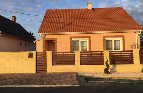 Kisvarda Apartment | Lara Apartman