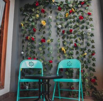 Dago House | Larasmita Cisitu by Zenrra House