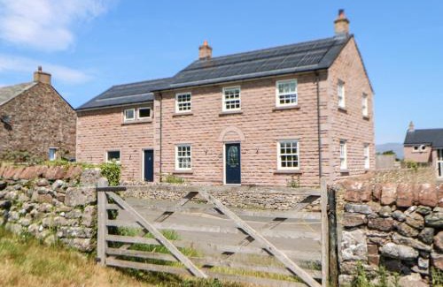 King's Meaburn House | Larch House