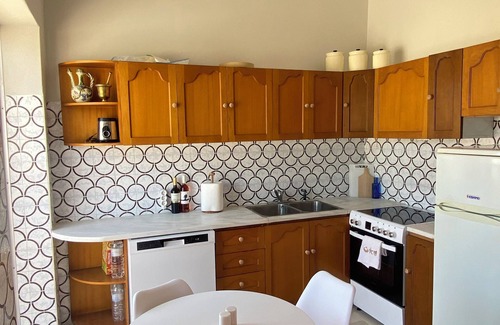 Avdira Apartment | Large 3 BR 1.5 bth w/Sea Views, AC, Prime Location