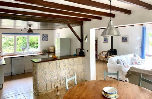 Villefloure Villa | Large 4 bedroom villa with pool, in beautiful countryside near Carcassonne